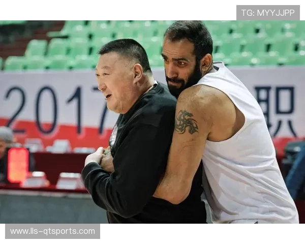 山西队跑轰体系吸引98%上座率，战术选择与市场需求融合